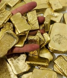 رئیس اتحادیه درباره خرید و فروش طلای آب شده هشدار داد"مراقب باشید سرتان کلاه نرود