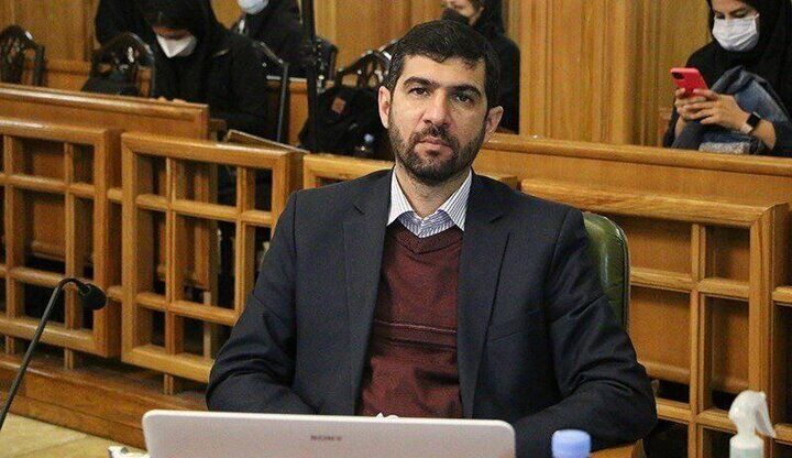 حرف های شنیدنی آخوندی پس از استعفای رضا درویش