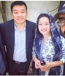 عکس یادگاری چوچانگ و برادرانش در پشت‌صحنه سریال پایتخت