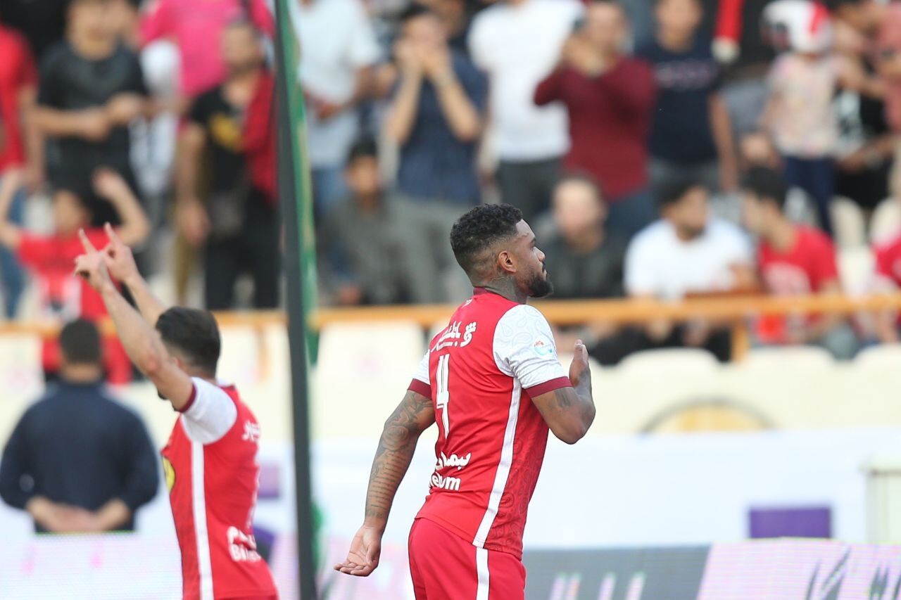 چراغ سبز پرسپولیس به لوکادیا