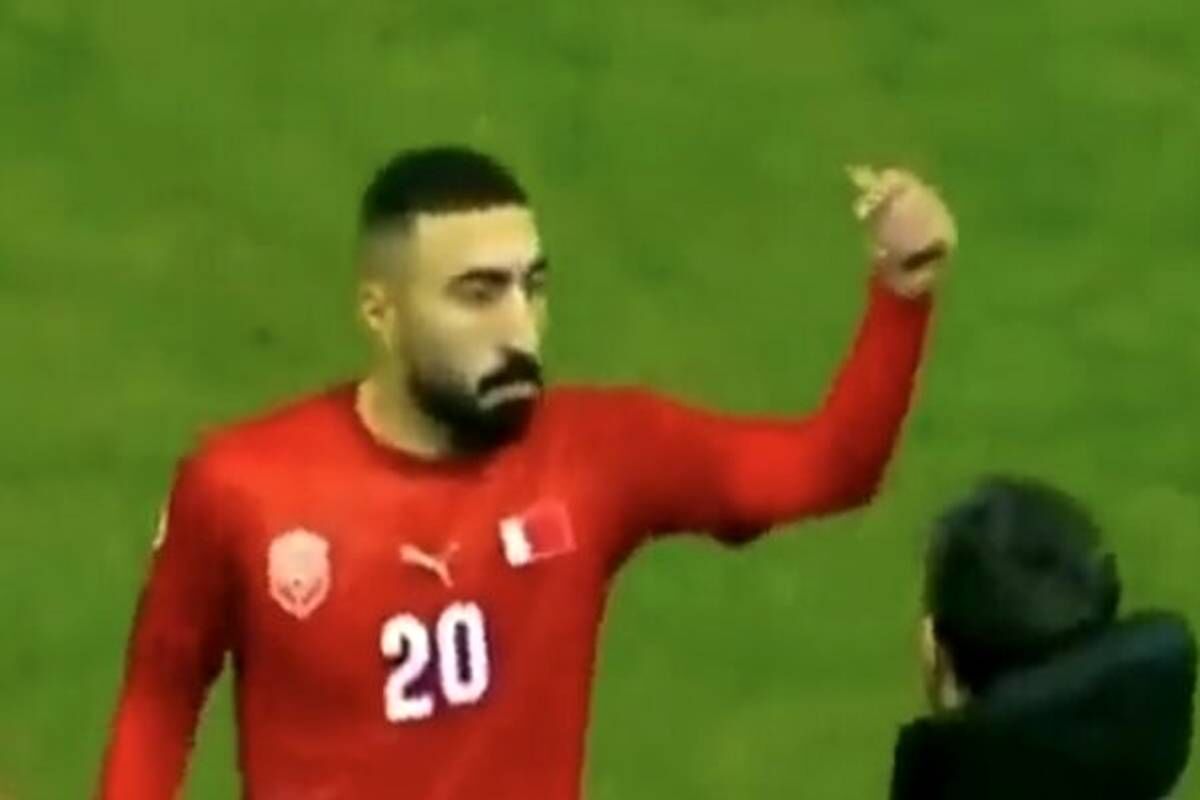 حرکت جنجالی بازیکن بحرینی برای او گران تمام شد + عکس