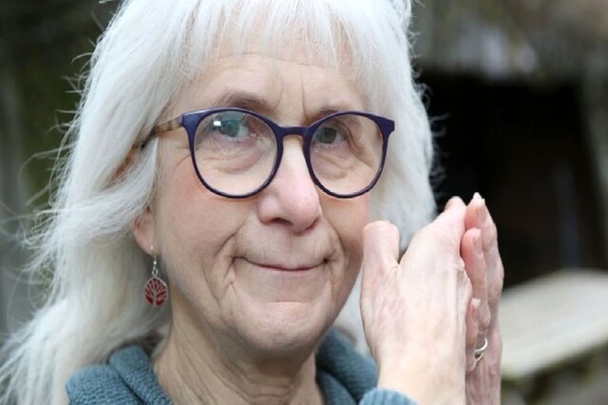 این زن 65 سال هیچ وقت درد و اضطراب را حس نکرده است/ راز عجیب چیست؟ + عکس