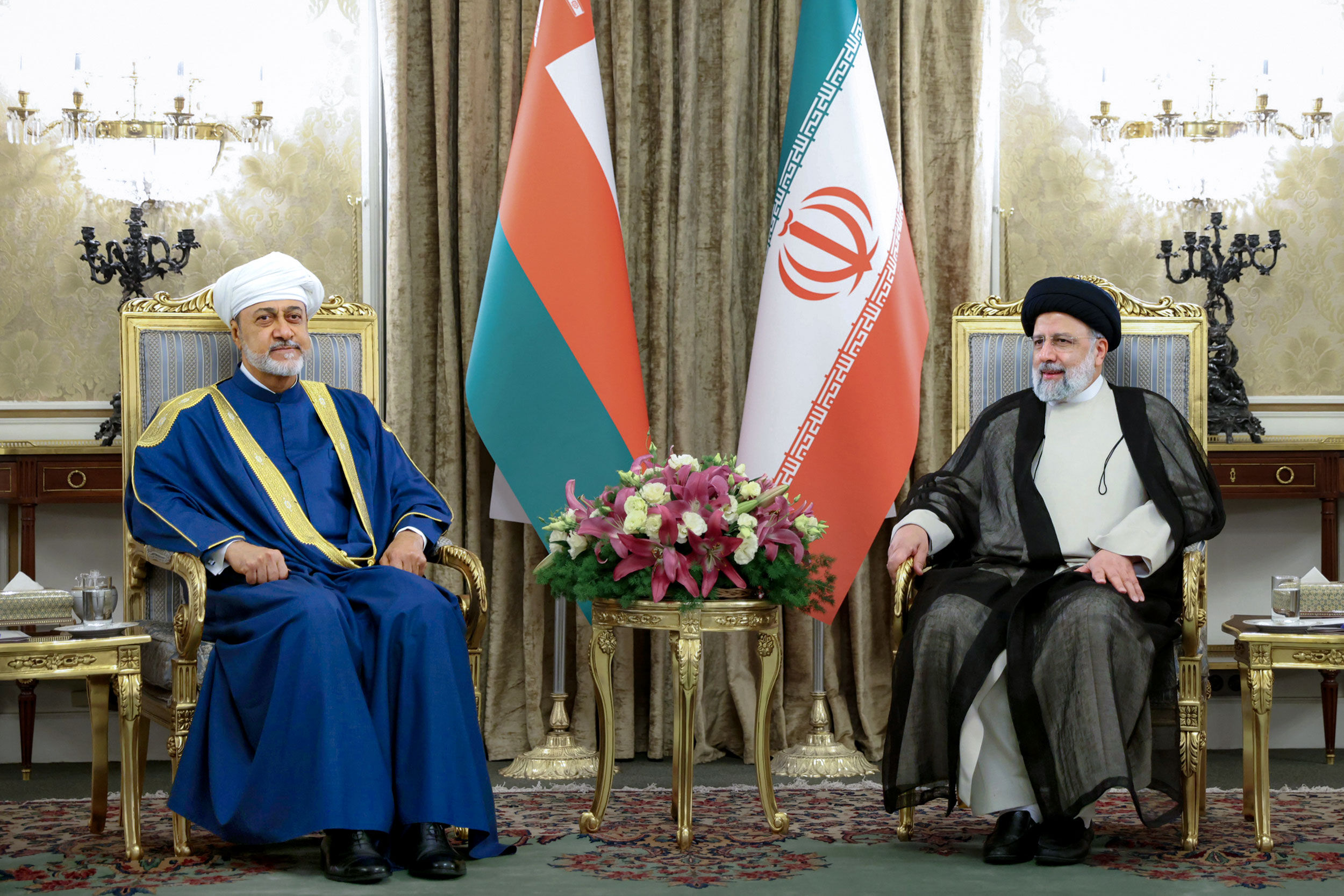 بیانیه پایانی و توافق سران ایران و عمان منتشر شد