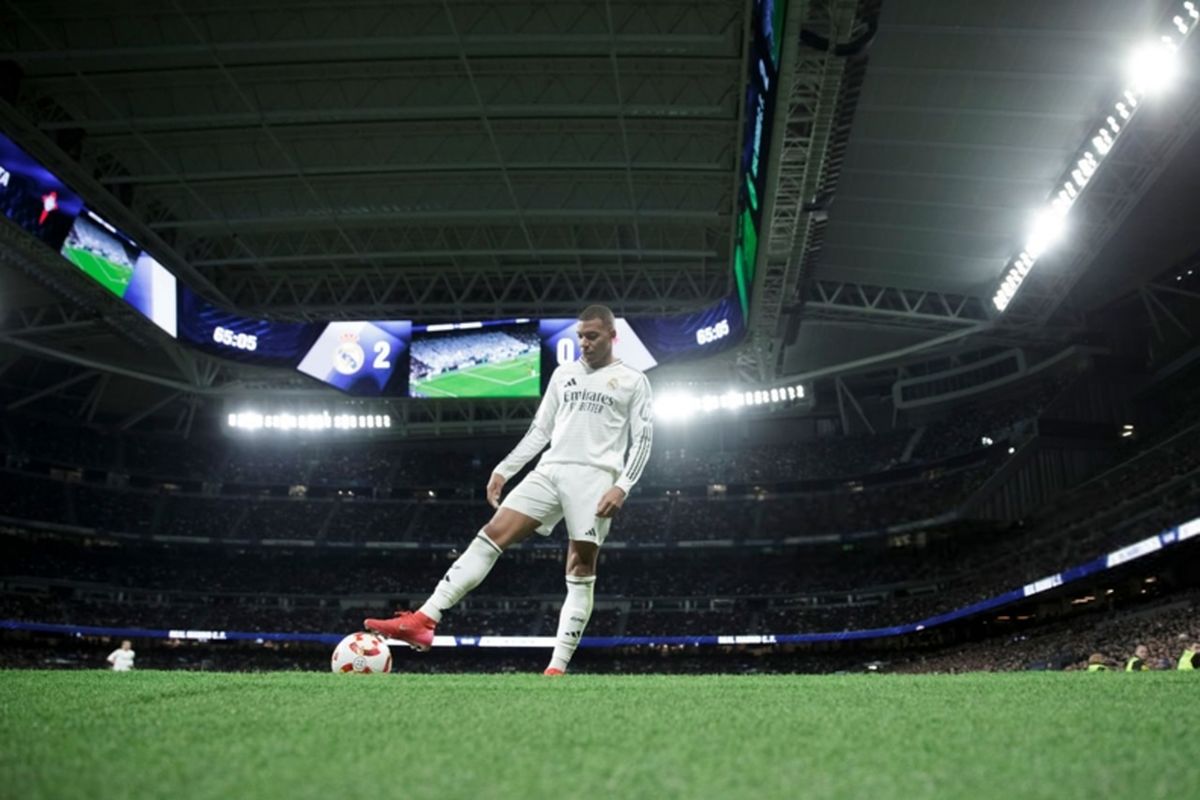 امباپه گلش را به هم تیمیش تقدیم کرد!