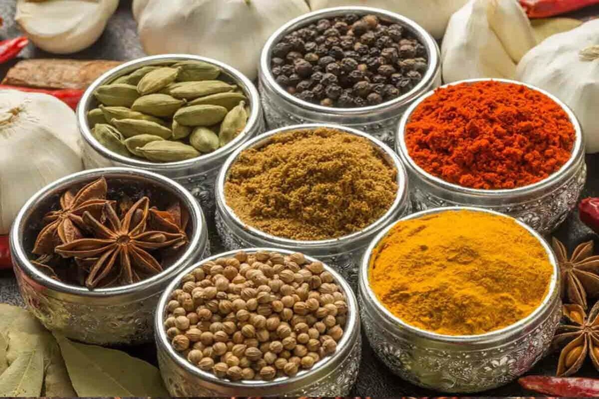۷ چاشنی مفید برای کاهش فشار خون
