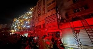 نجات ۷۰ نفر در آتش‌سوزی خیابان سعدی