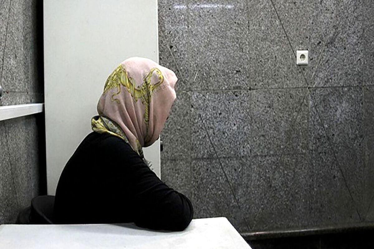زنم را در ویلایی همراه دو مرد جوان در وضعیتی زننده دیدم/  زن جوان: برای دیگران از خودم عکس و فیلم می فرستم و پول می گیرم