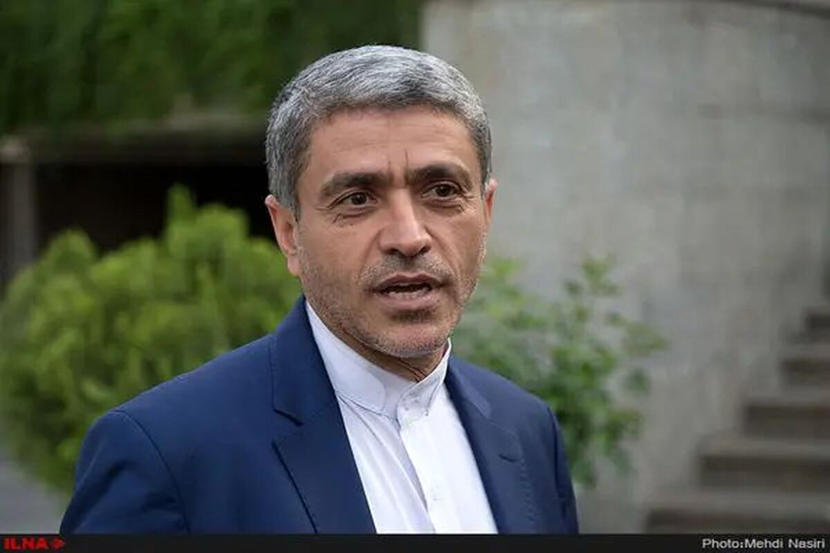نارضایتی چهره نزدیک به قالیباف از حکم طیب‌نیا در دولت چهاردهم/ تصویر

