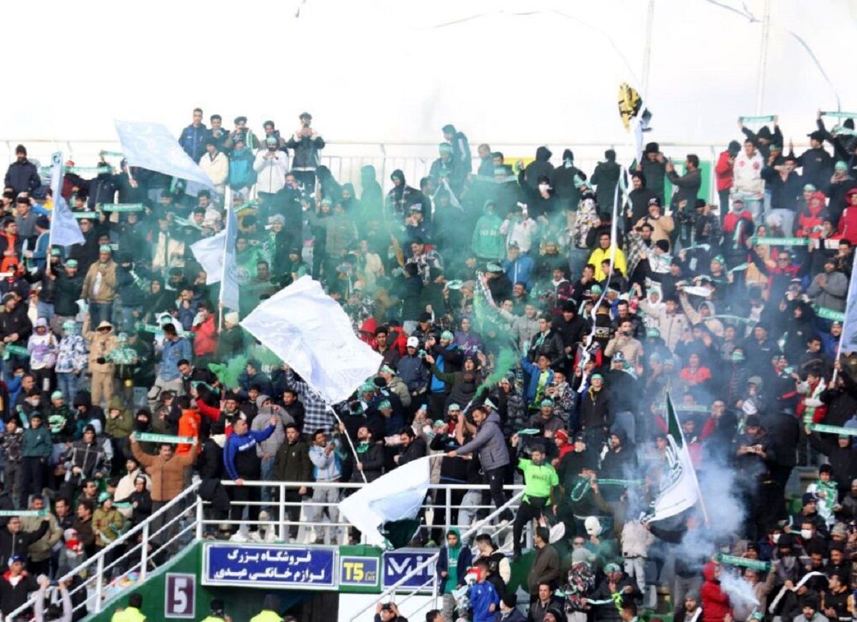 اتفاق عجیب در تیم لیگ برتری؛ اتوبوس تیم، بازیکنان را پیاده کرد!

