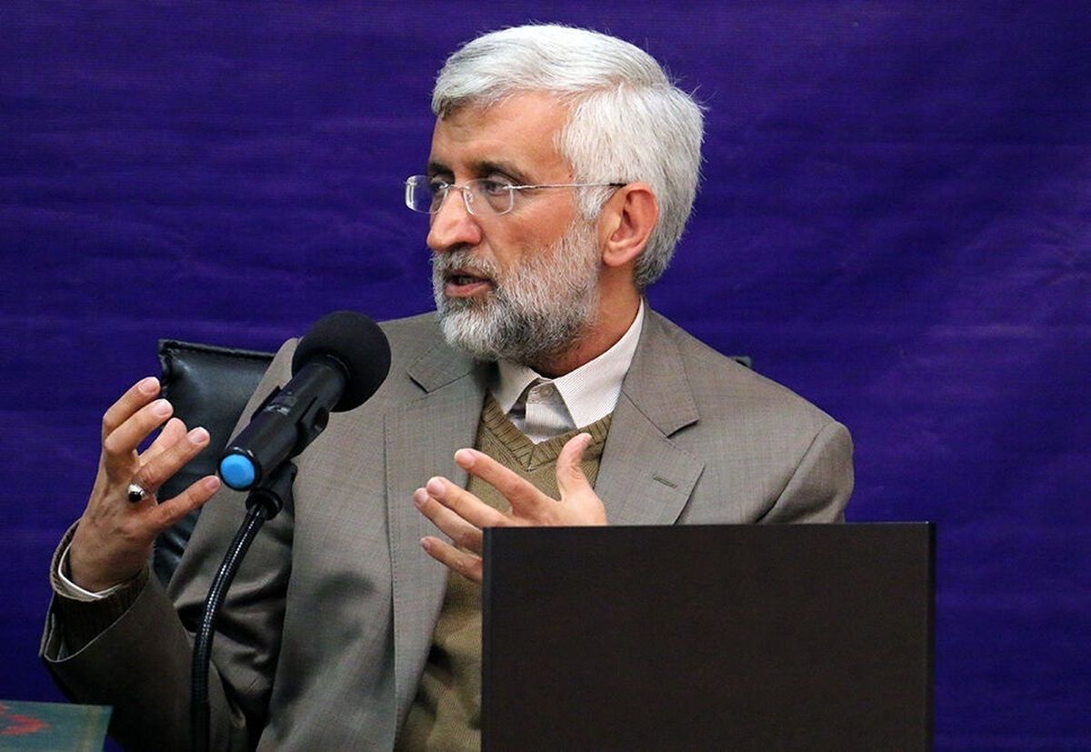  اقدام خبرسازو بحث برانگیز جلیلی/ توزیع برنج و نخود در روستا‌ها به نام  جلیلی؟