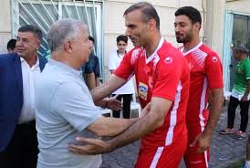 شوک به جامعه فوتبالی کشور؛ رودررویی بازیکن پرسپولیس با مشهورترین قاتل ایران 