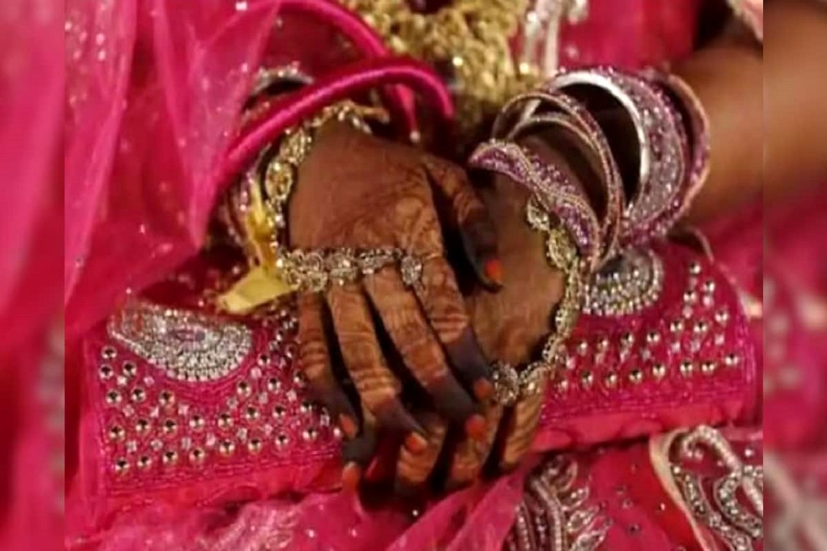 شوآف عجیب یک عروس در استفاده از طلا+ عکس