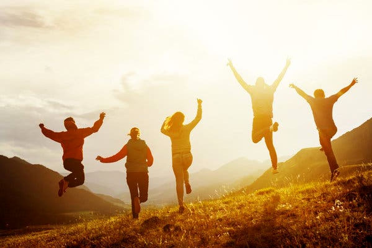 چه چیزی ما را در زندگی بیشتر شاد می‌کند؟