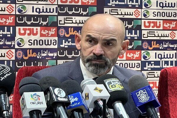 مشخص شدن زمان حضور پاکو خمس و ۳ دستیار اسپانیایی‌اش در تبریز
