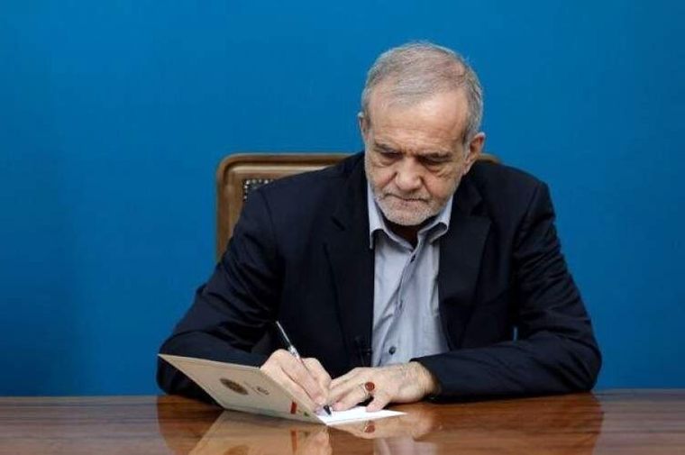 رییس جمهور: هیچ نهادی برای ساخت آینده ایران مهمتر از مدرسه نیست