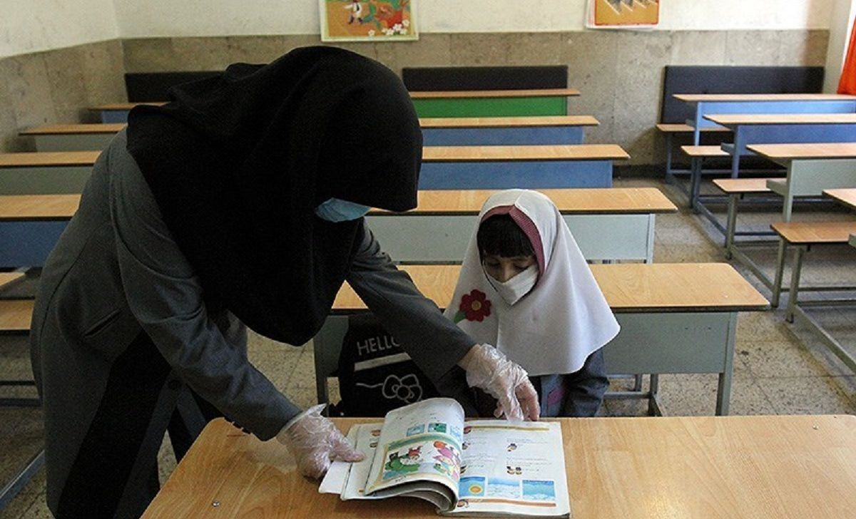 عیدی معلمان و دانشجو معلمان امسال چقدر است؟