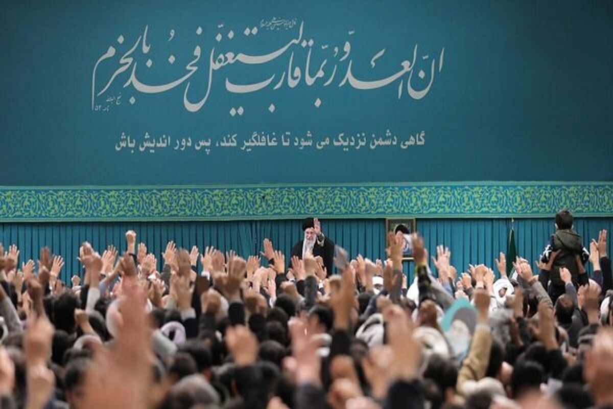 مردم استان آذربایجان شرقی با رهبر انقلاب دیدار کردند