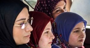 تفریح لاکچری سارای سریال پایتخت در کیش