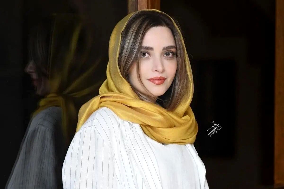  استوری یلدایی بهنوش طباطبایی