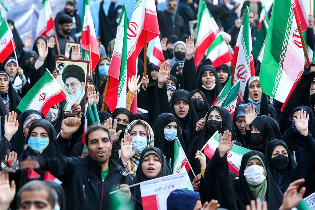 متن کامل قطعنامه راهپیمایی ۱۳ آبان/ دستگاه قضایی کشور عاملان جنایت‌های اندوهبار اخیر را محاکمه کنند