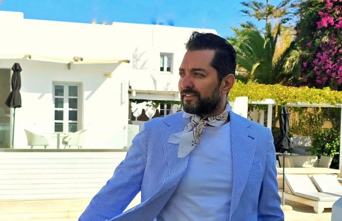 بهرام رادان با پسرش جان در حال خوشگذرانی در یونان/ تصاویر