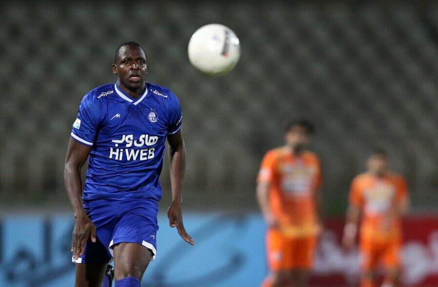 مهاجم سابق استقلال در حوالی پرسپولیس