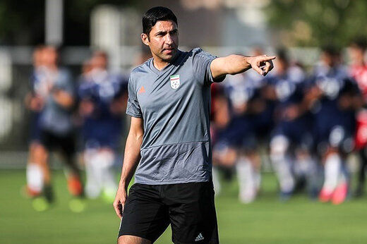 وحید هاشمیان روی نام هافبک باتجربه پرسپولیس خط قرمز کشید