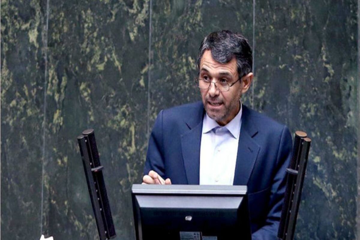 بدری : افزایش ۱۸ درصدی حقوق کارکنان دولت با تورم بالای ۴۰ درصد همخوانی ندارد/کشاورزان در ضررند