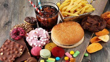 اگر سابقه ابتلا به سرطان در خانواده دارید، اصلا به سراغ این 5 ماده غذایی نروید

