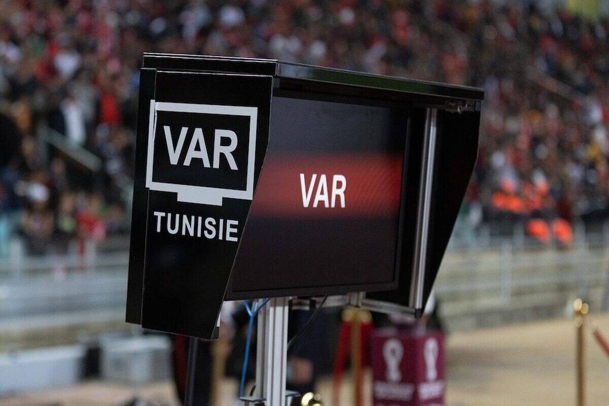 اعزام سه داور ایرانی برای دریافت مجوز VAR