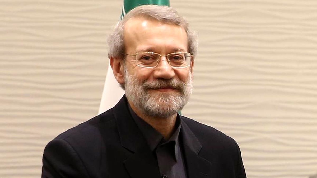 تیکه لاریجانی به استفاده از اعضای ستادهای انتخاباتی در نظام تصمیم گیری کشور: کم خاصیت و فربه شده اید!