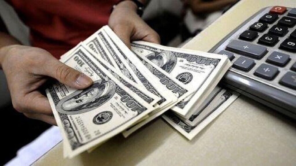 قیمت دلار و یورو در صرافی ملی امروز 2 آذر 1401