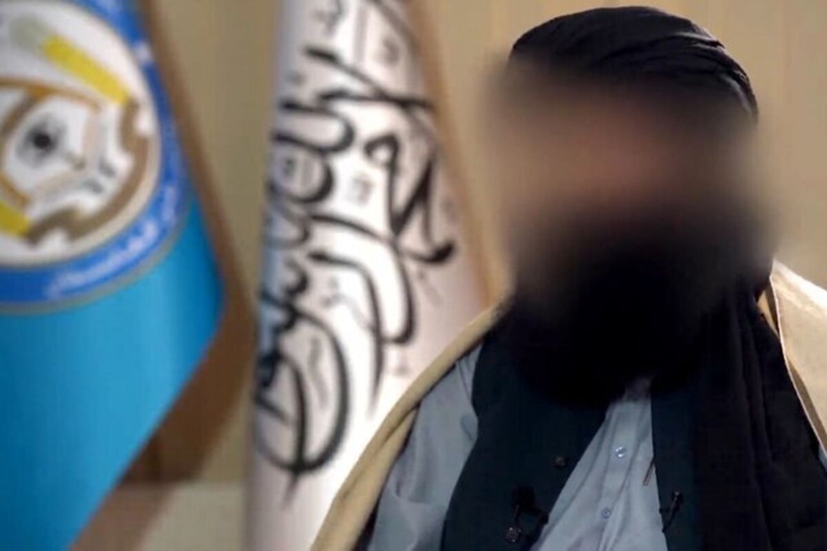 اقدام عجیب وزیر کشور طالبان در محو کردن تصویر خودش