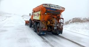 برف و یخبندان جاده‌های این استان ها را بست