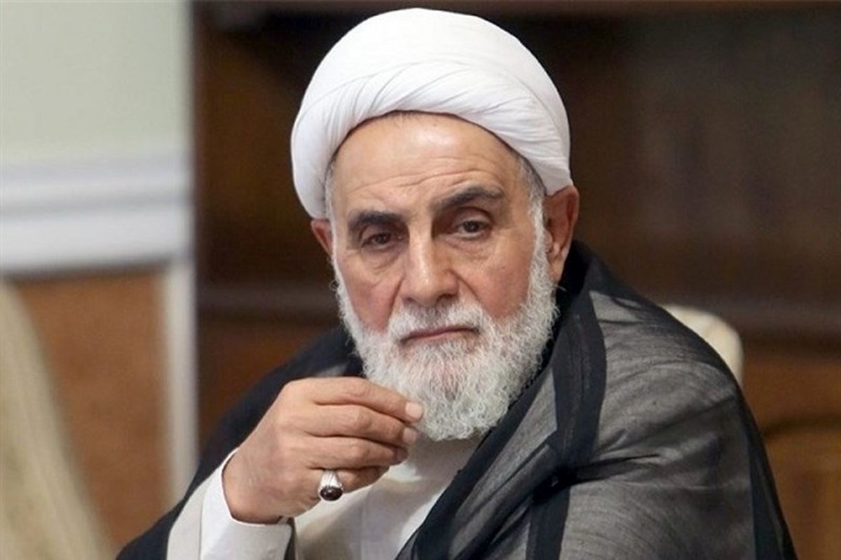 ناطق نوری پشت پزشکیان در آمد