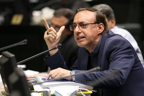 خبر مهم درباره همسان سازی حقوق بازنشستگان/ فرهنگیان بازنشسته هم مشمول همسان سازی شدند