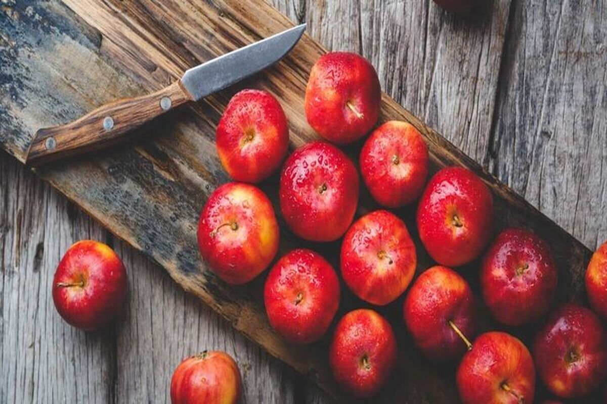 راهکارهایی ساده برای سیاه نشدن آب سیب