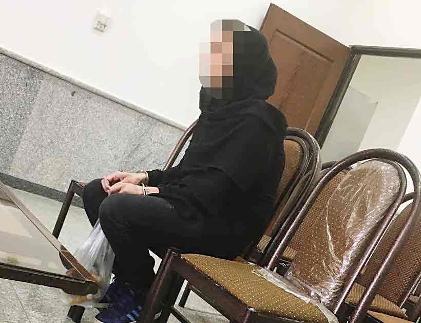 پسر ۳۰ساله دختر ۱۴ساله را فریب داد و در پارک رها کرد!