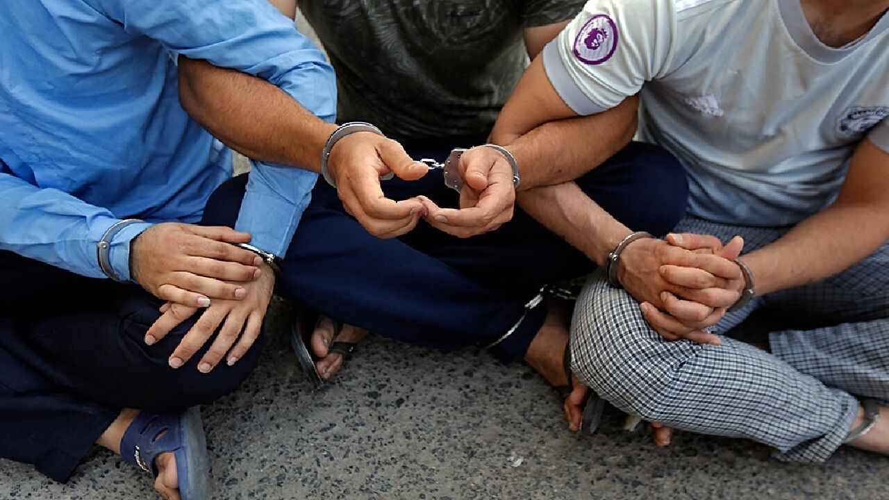 اقدام شیطانی سه پسر عمو با دو دختر 17ساله/ مبین حین تعرض از ما فیلم میگرفت