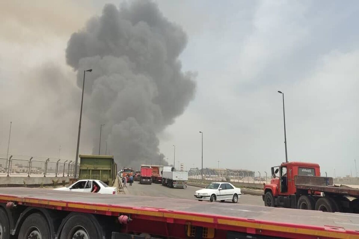 انفجار بندر عباس و راز ابر قارچی/ عکس