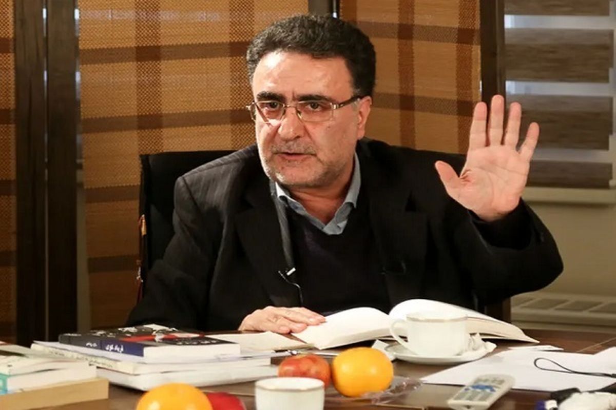 وکیل تاجزاده: برای موکلم اتهام جدیدی در نظر گرفته شده / او از تیرماه ۱۴۰۱ تا به امروز در بازداشت است؛ یک روز هم از مرخصی استفاده نکرده است
