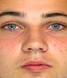 6 سال آزار و اذیت پسر همسایه به دختر بچه 9 ساله +عکس