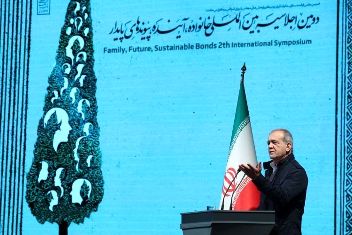 پزشکیان: با تهدید و امرونهی نمی‌توان جامعه را تغییر داد/ آغاز اصلاح از خودمان